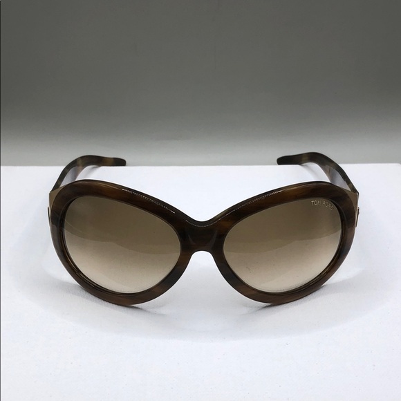 Tom Ford Accessories - TOM FORD ELISABETH TF27 Sunglasses in color 376 Brown Gradient Oversized Shield.